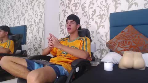 Tyler Rodriguez online show from 02-11-25, 03:18