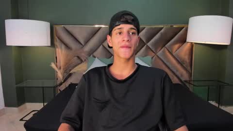 Tyler Rodriguez online show from 03-05-25, 03:40