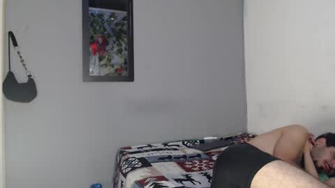 Tyler y Luna online show from 01-17-25, 06:26