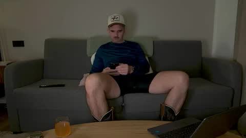 Snapshot of tylerlogan813 chatting on 02-27-26, 08:42 TylerLogan813 online show from 02-27-26, 08:42