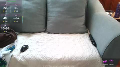 Snapshot of tylersands chatting on 11-07-25, 01:22 Tyler Sands online show from 11-07-25, 01:22