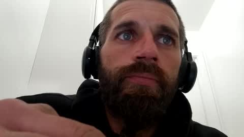 Snapshot of tylerweist727678265 chatting on 09-10-25, 08:03 tylerweist727678265 online show from 09-10-25, 08:03