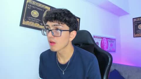   online show from 03-11-25, 02:54