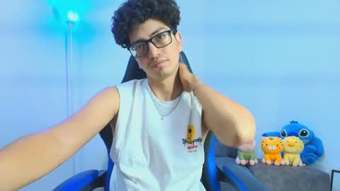   online show from 11-07-25, 03:39