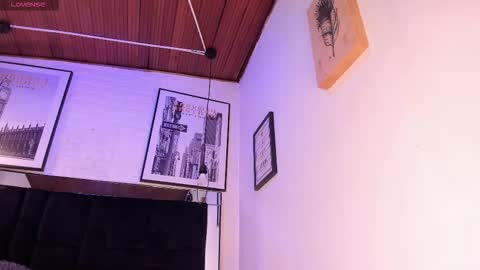       online show from 11-11-25, 03:28