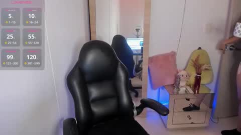 tylor_love online show from 11-01-25, 09:39