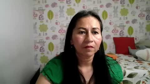 Snapshot of tyna_b chatting on 04-24-26, 12:24 Tyna online show from 04-24-26, 12:24