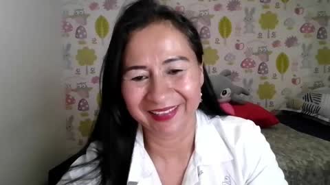 Snapshot of tyna_b chatting on 05-01-26, 12:59 Tyna online show from 05-01-26, 12:59