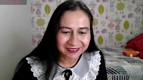 Snapshot of tyna_b chatting on 05-06-26, 03:50 Tyna online show from 05-06-26, 03:50