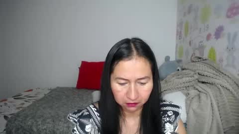 Snapshot of tyna_b chatting on 05-20-26, 07:47 Tyna online show from 05-20-26, 07:47