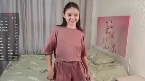 Snapshot of tyrasyversen chatting on 09-16-25, 11:00 Emily online show from 09-16-25, 11:00