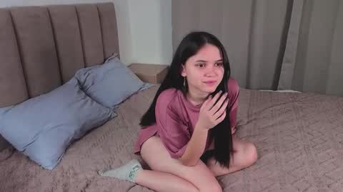 Snapshot of tyrasyversen chatting on 10-20-25, 11:21 Emily online show from 10-20-25, 11:21