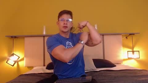 Snapshot of tyronyx chatting on 10-22-25, 07:35 tyronyx online show from 10-22-25, 07:35