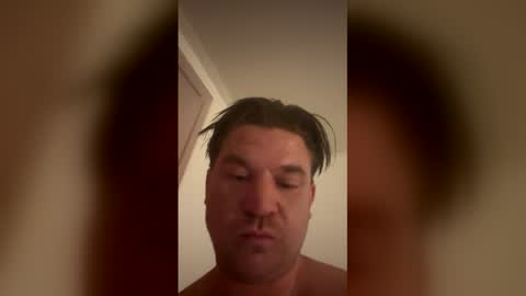 Snapshot of u9780866843 chatting on 05-09-26, 11:21 u9780866843 online show from 05-09-26, 11:21