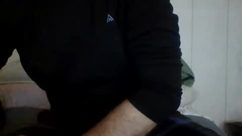 Snapshot of u_caught_us chatting on 02-06-25, 01:38 u_caught_us online show from 02-06-25, 01:38