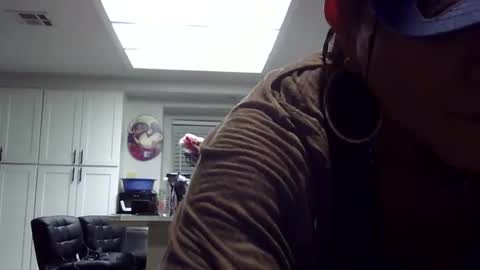 Snapshot of uandme_baby chatting on 06-03-26, 07:11 Azelia B online show from 06-03-26, 07:11