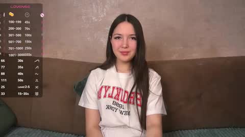 Lili online show from 02-09-25, 10:42