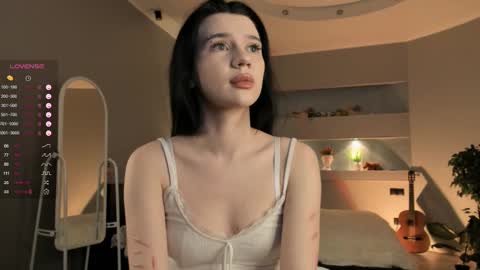 Lili online show from 02-16-25, 09:27