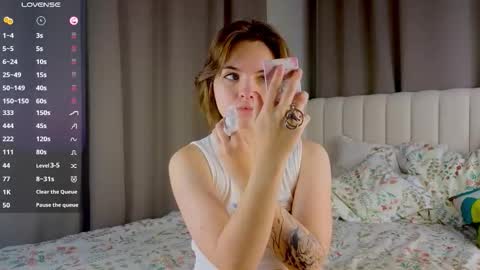 Polly online show from 10-13-25, 03:12