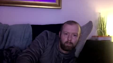 Snapshot of ukmatty3 chatting on 10-28-25, 06:21 ukmatty3 online show from 10-28-25, 06:21