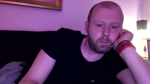 Snapshot of ukmatty3 chatting on 03-15-26, 07:20 ukmatty3 online show from 03-15-26, 07:20