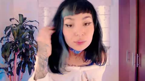 Snapshot of ulala_martina chatting on 05-21-26, 06:15 Martina online show from 05-21-26, 06:15