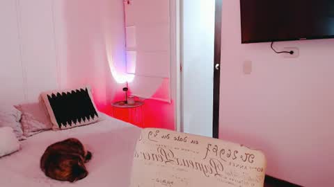 Snapshot of ulala_martina chatting on 06-11-26, 02:53 Martina online show from 06-11-26, 02:53