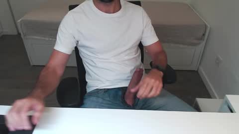 Snapshot of ulep chatting on 10-16-25, 10:27 Ulep online show from 10-16-25, 10:27