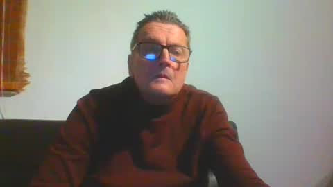 ulmeni4 online show from 12-25-24, 07:13