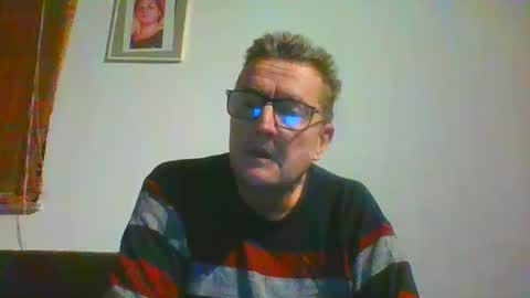 ulmeni4 online show from 01-01-25, 04:18