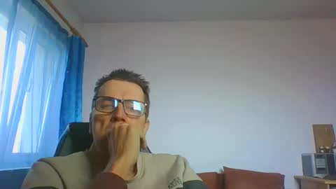 ulmeni4 online show from 02-21-25, 10:17