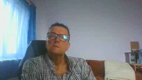 ulmeni7 online show from 11-10-25, 06:23
