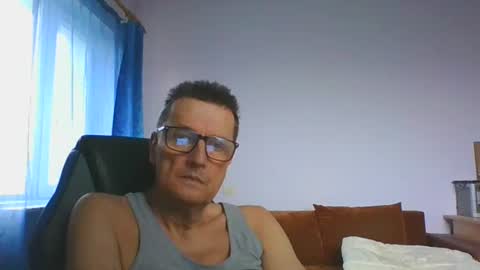 ulmeni7 online show from 12-22-25, 12:35