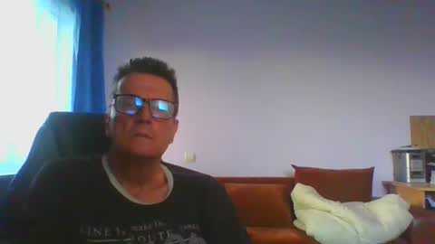ulmeni7 online show from 06-06-26, 06:01