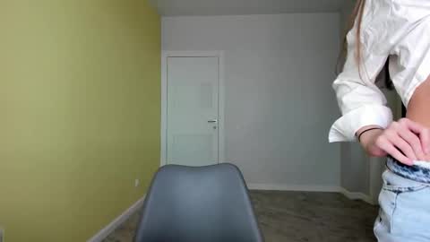 Melena online show from 09-15-25, 01:27