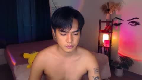 Snapshot of ultimatesexytrans chatting on 02-23-25, 10:31 Alex online show from 02-23-25, 10:31