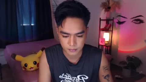 Snapshot of ultimatesexytrans chatting on 02-28-25, 01:58 Alex online show from 02-28-25, 01:58