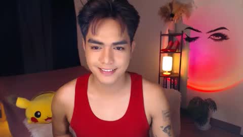 Snapshot of ultimatesexytrans chatting on 03-12-25, 07:17 Alex online show from 03-12-25, 07:17