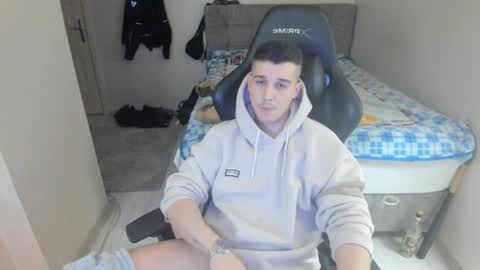 Snapshot of ulxer chatting on 01-28-25, 09:08 hi im mike tyson -  online show from 01-28-25, 09:08