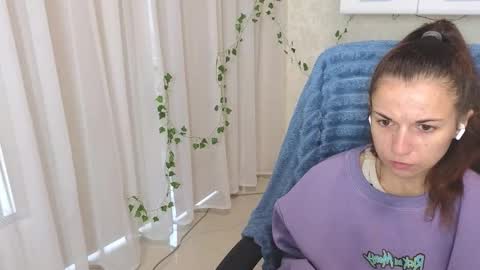 Ulyana online show from 10-02-25, 04:41