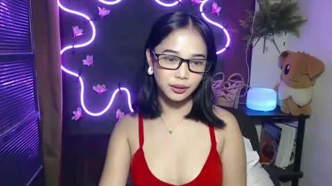 Snapshot of umi_pinay69xx chatting on 09-19-25, 11:44 umi online show from 09-19-25, 11:44