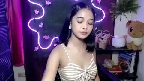 Snapshot of umi_pinay69xx chatting on 09-26-25, 03:38 umi online show from 09-26-25, 03:38