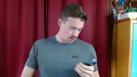 Snapshot of umphreak42 chatting on 12-14-25, 06:45 Andrew online show from 12-14-25, 06:45