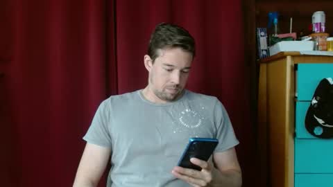 Snapshot of umphreak42 chatting on 01-16-26, 04:33 Andrew online show from 01-16-26, 04:33