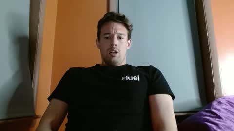 Snapshot of umphreak42 chatting on 01-31-26, 11:36 Andrew online show from 01-31-26, 11:36