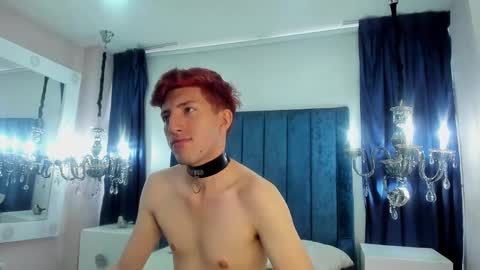 Snapshot of un_slutty chatting on 12-14-24, 04:09 Un Slutty online show from 12-14-24, 04:09