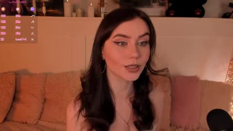 Una  online show from 04-23-26, 01:02