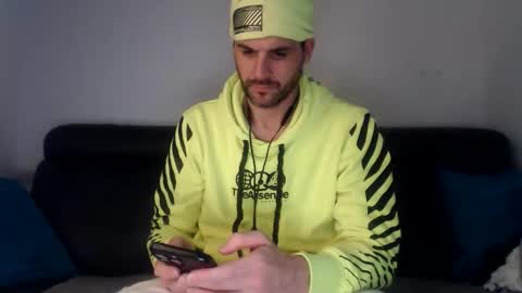 Snapshot of unconquered chatting on 11-10-25, 12:53 Unconquered hot angels online show from 11-10-25, 12:53