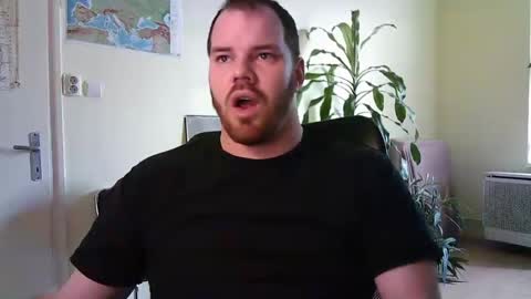 Snapshot of uncut_strong chatting on 01-11-25, 11:34 Uncut Strong online show from 01-11-25, 11:34