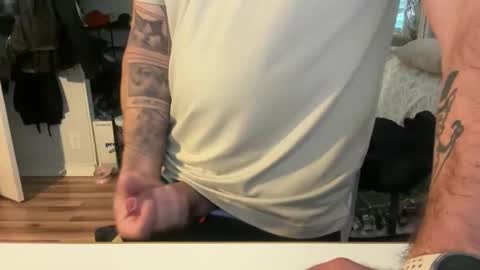 uncutbeard129840 online show from 12-05-25, 12:19